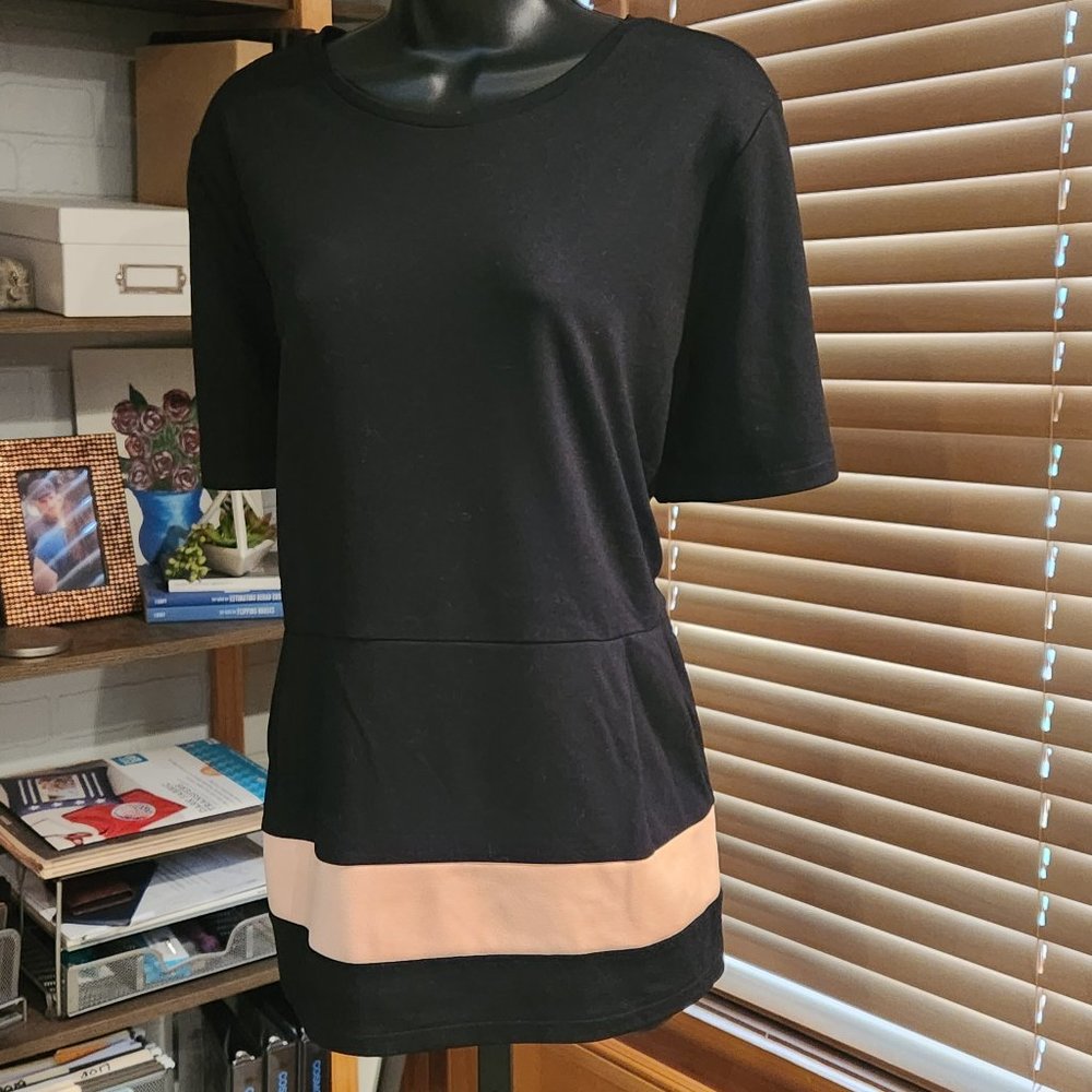 .Short Sleeved Colorblock Peplum Top